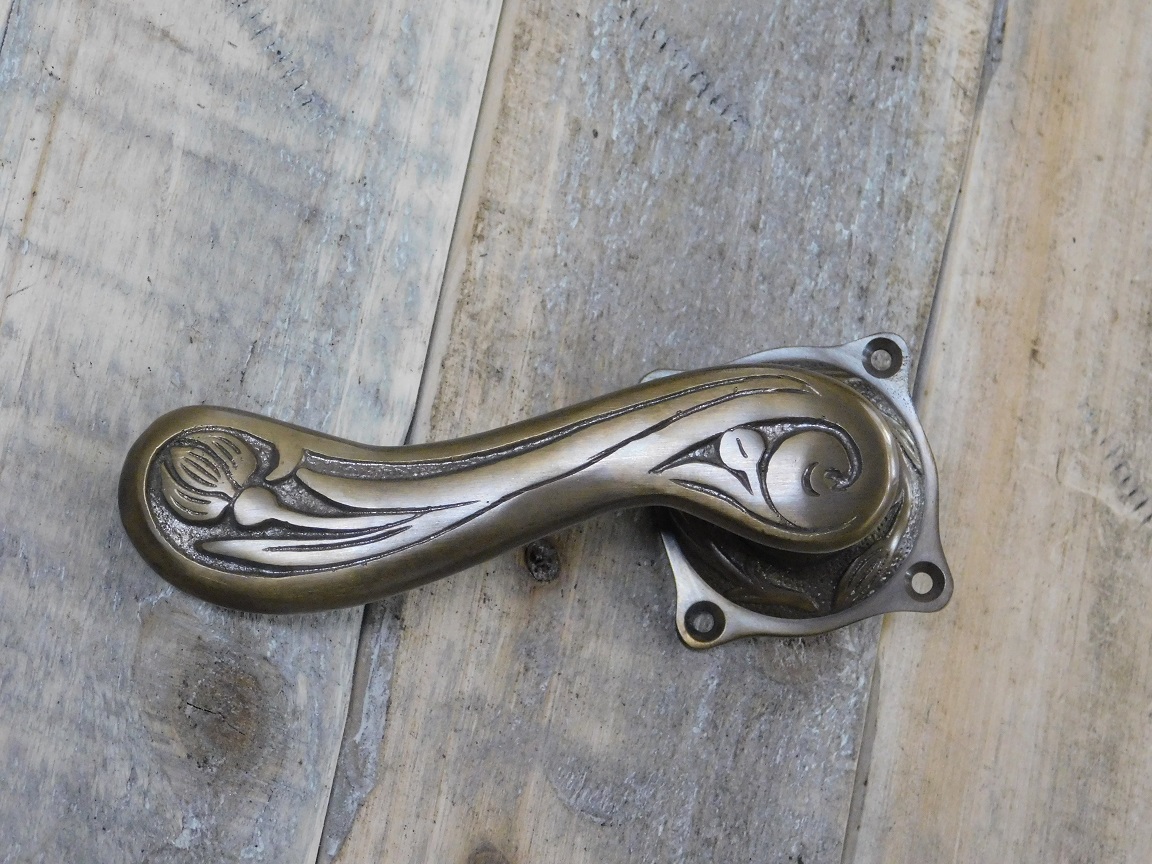 Art-Nouveau deurbeslagset +rozetten set voor binnendeuren, messing.
