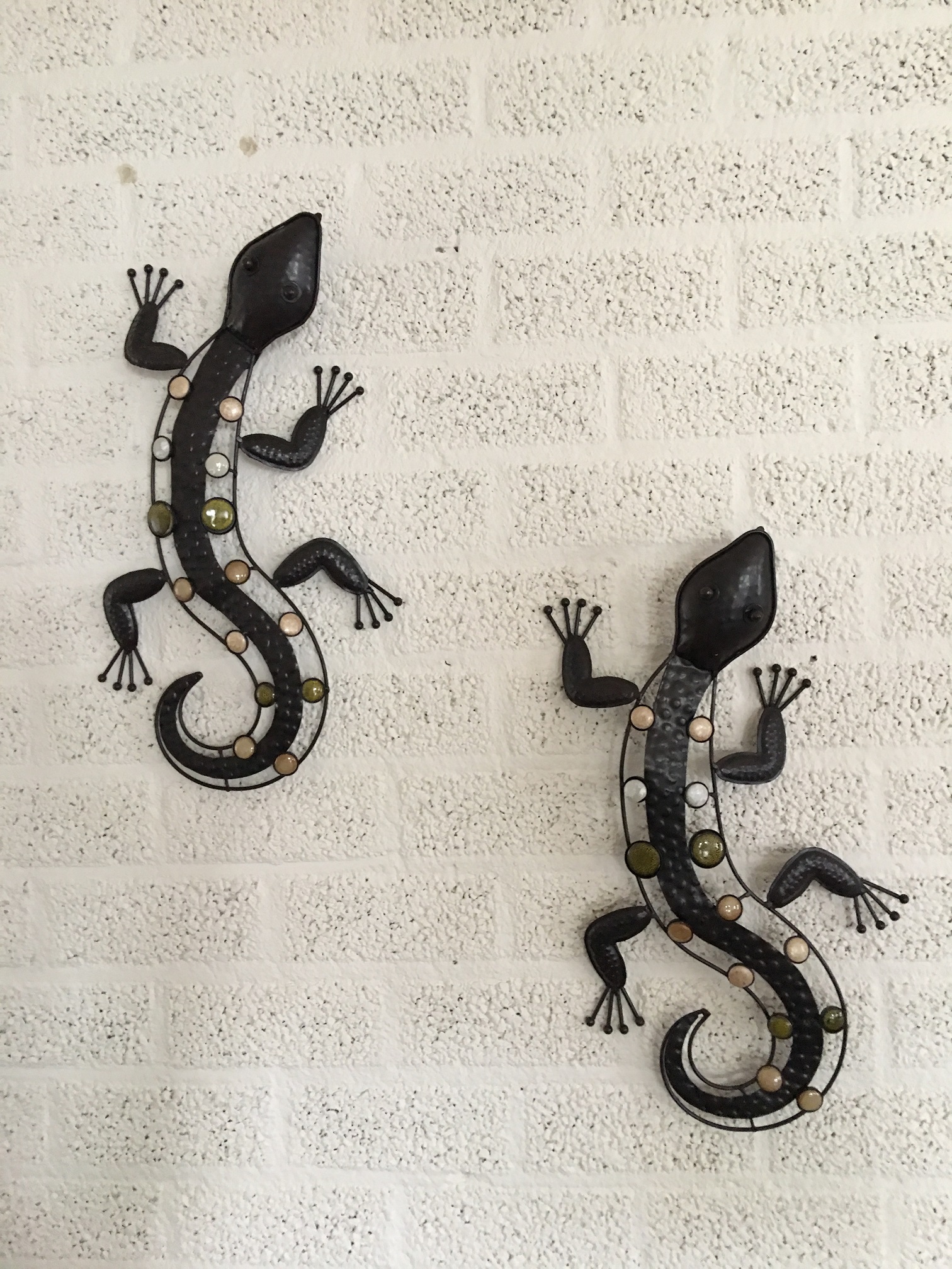 1 pair of Salamanders - lizards made of iron, full collor, beautiful!