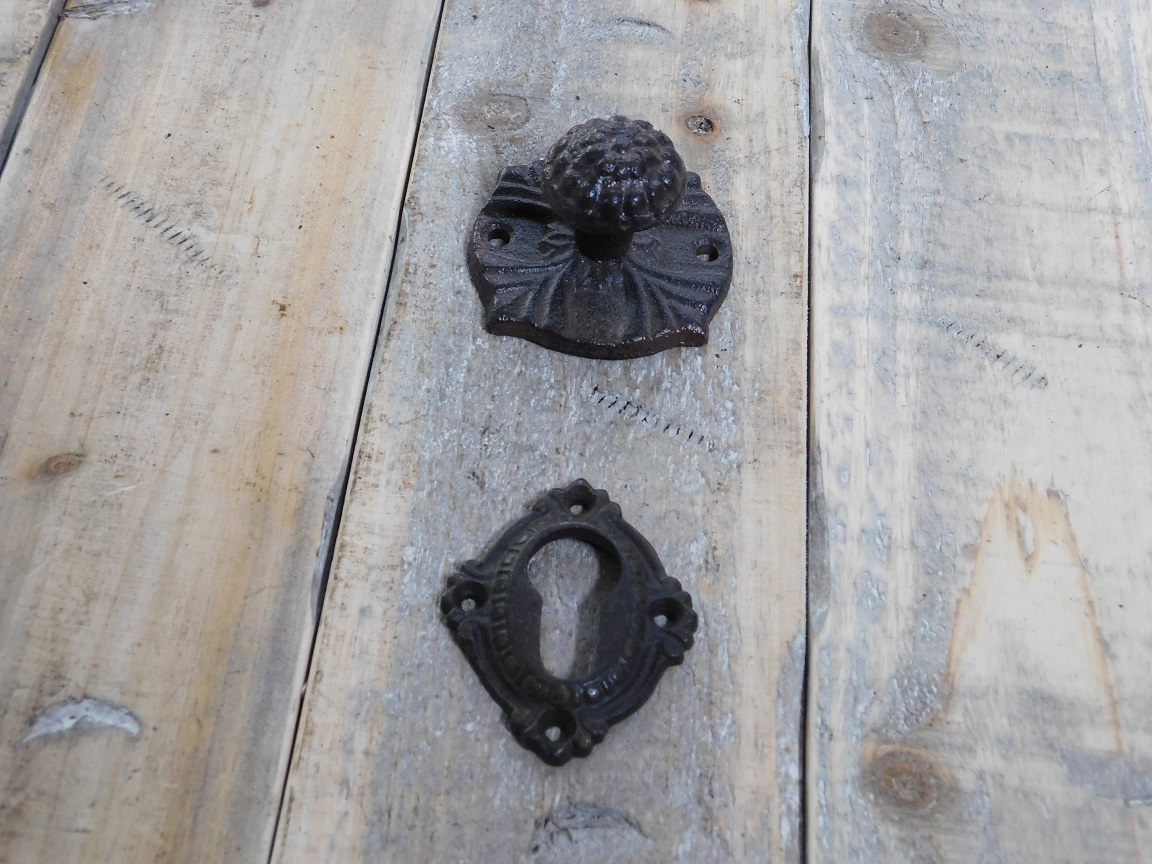 Fixed door knob Lindu - cast iron - with lock rosette for cylinder lock 