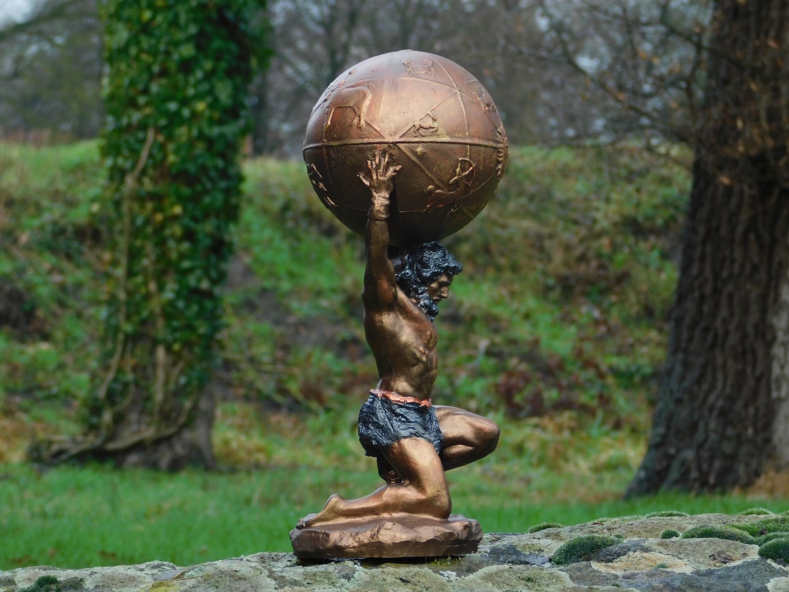 Statue Atlas - Greek mythology - polystone - bronze look