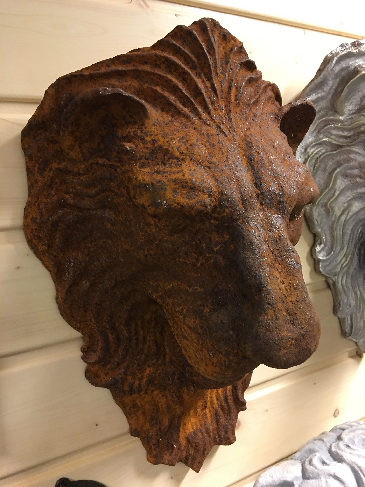 Wall fountain, water spout -forced lion head, cast iron.