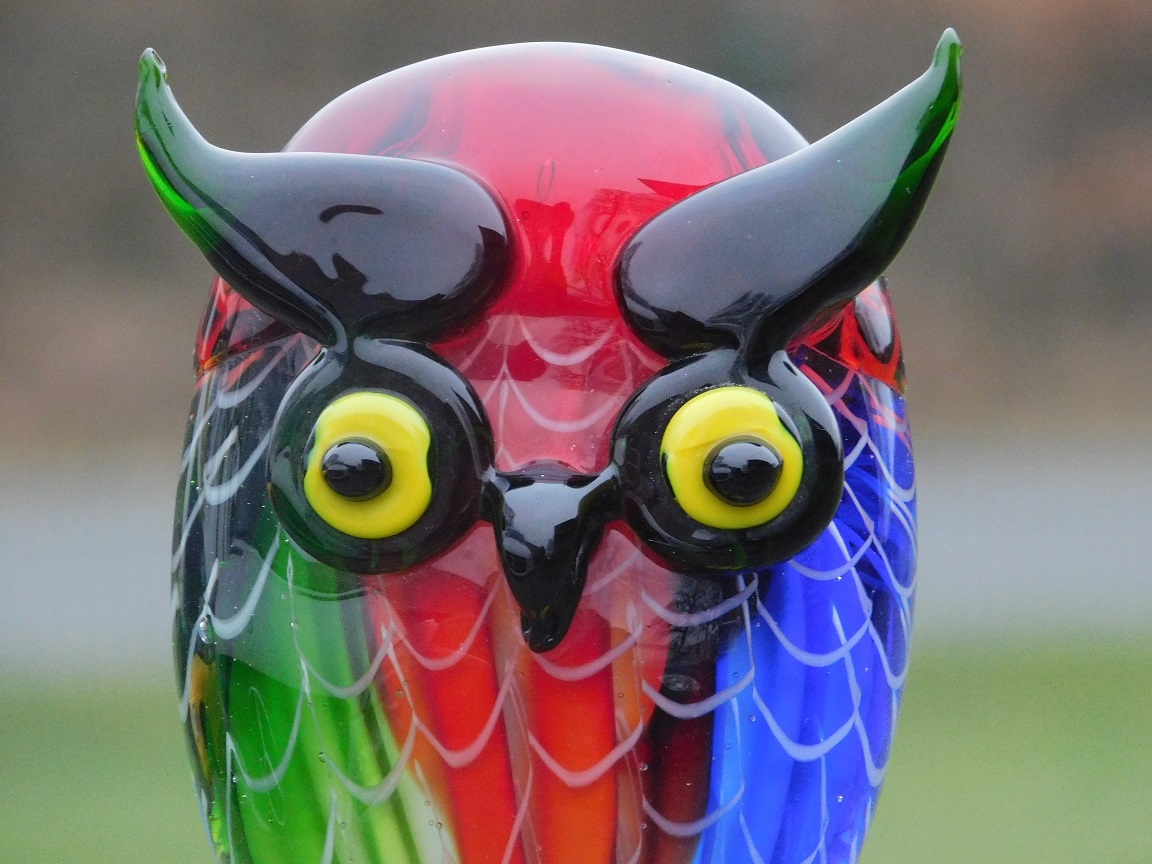 Glass owl statue - in colour