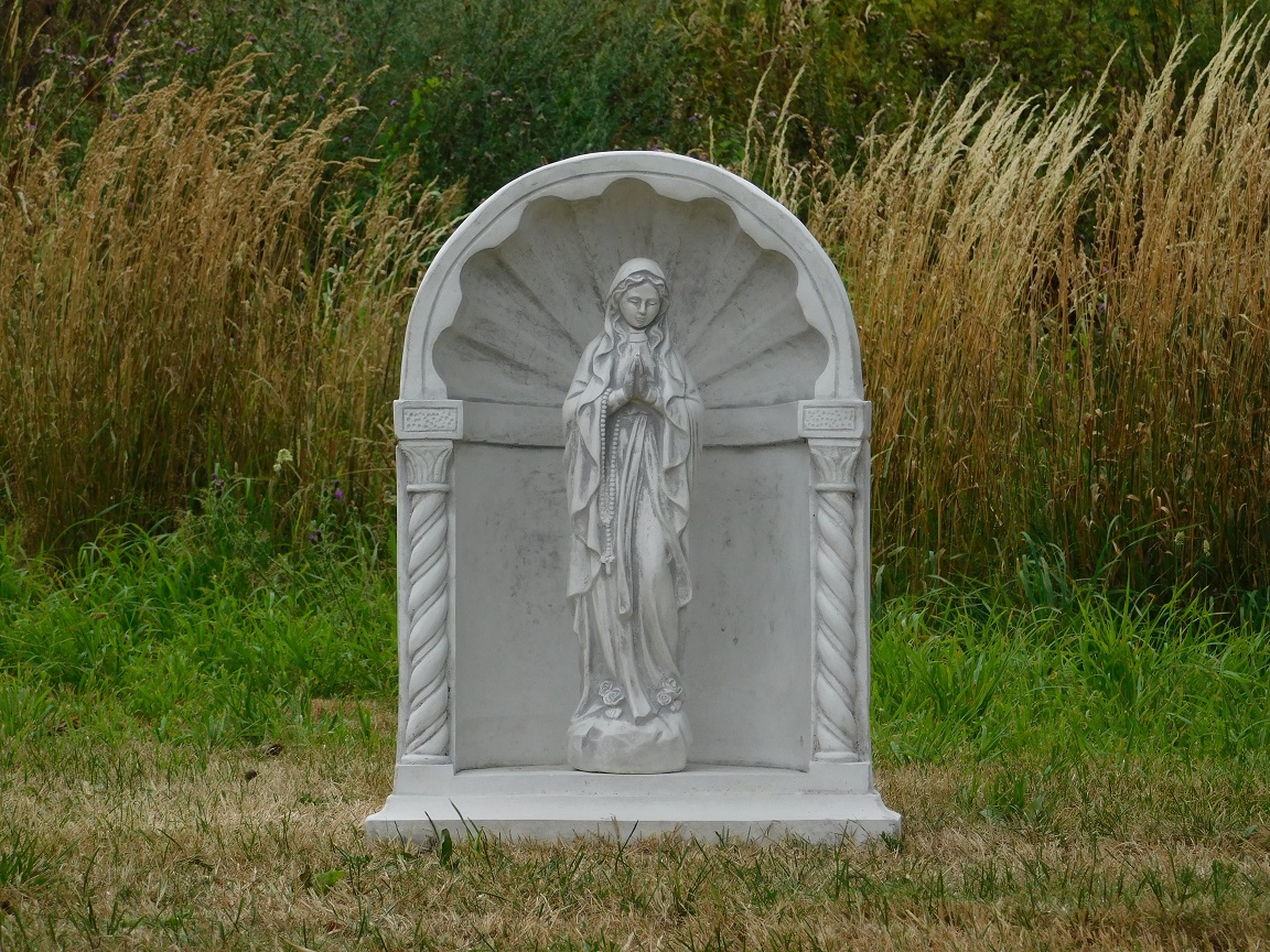 Prayer chapel with Virgin Mary - made entirely of stone - weatherproof