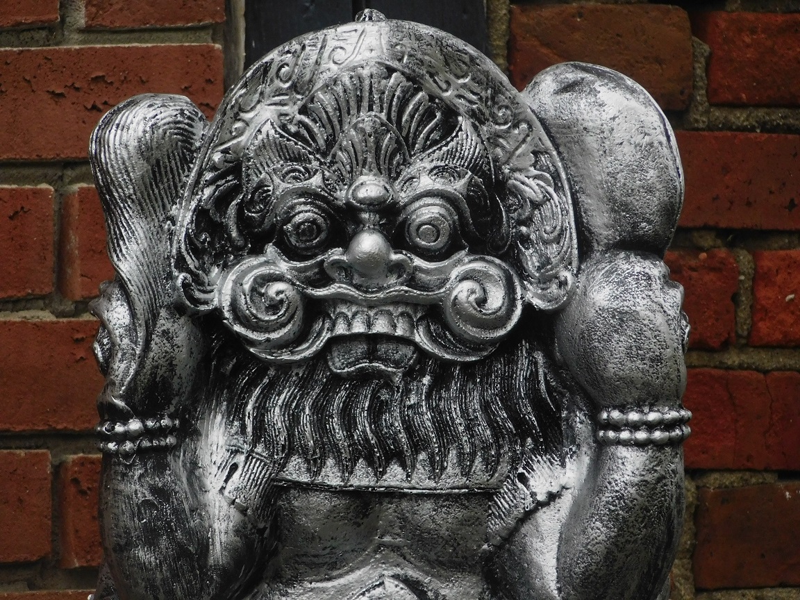 Statue Ganesha - silbergrau mit schwarz - Polystone - detailliert