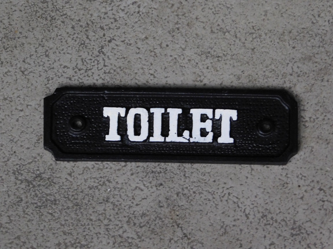 Door sign Toilet - black and white - cast iron
