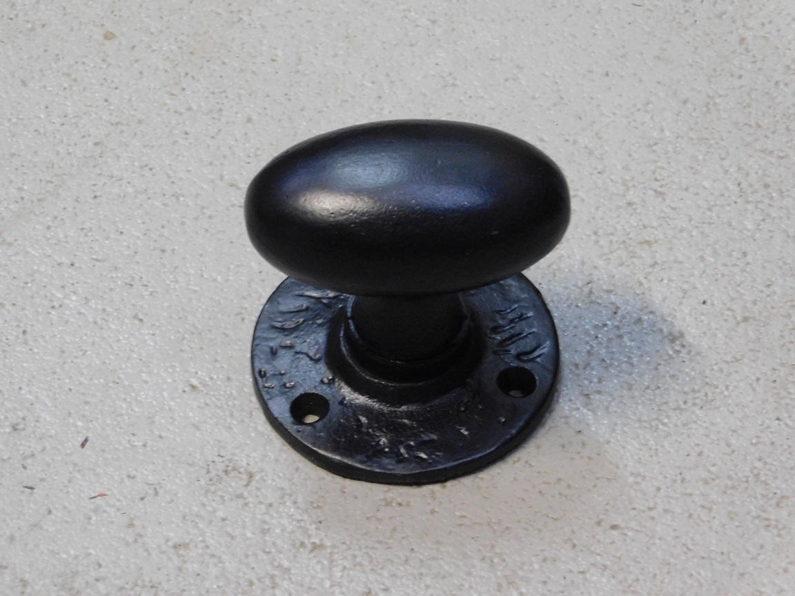 Double door knob - swivel - wrought iron - black