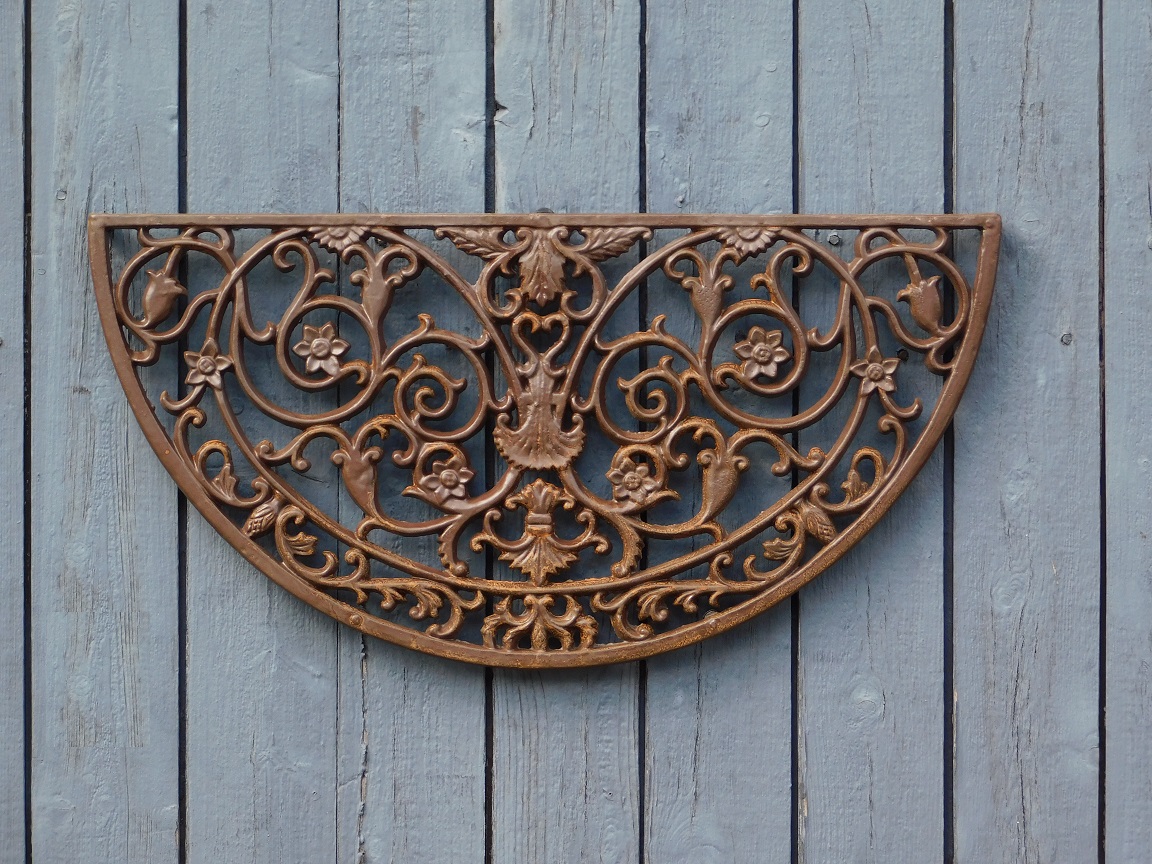 Doormat - wall ornament - cast iron - dark brown