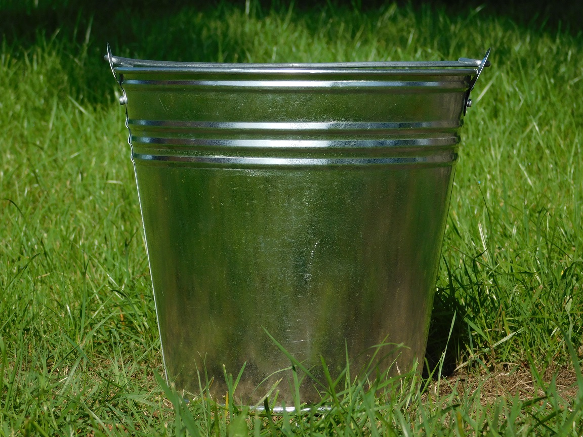 Zinc bucket - 9 litres - Multipurpose
