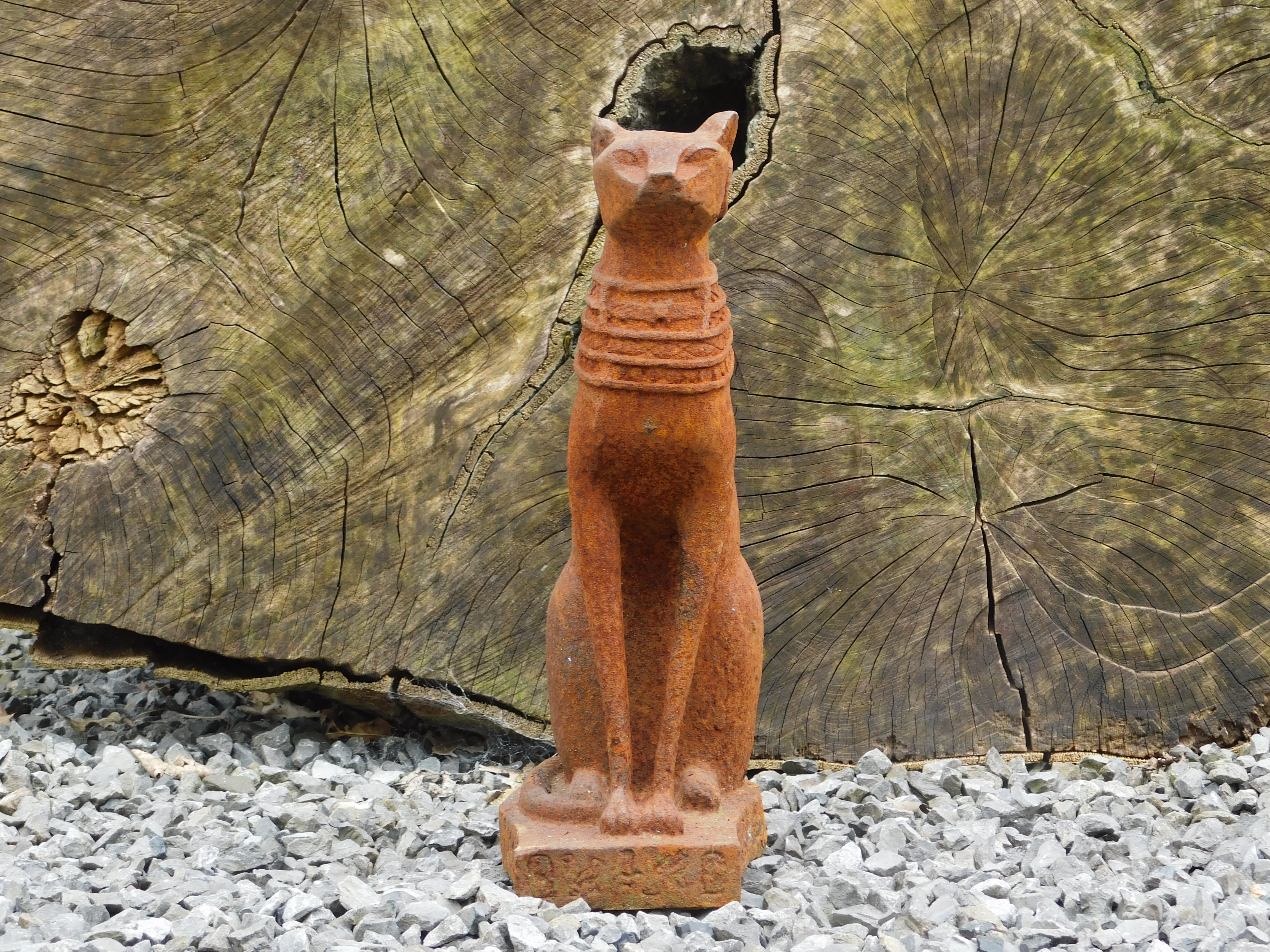 Bastet die ägyptische Katzengöttin, Skulptur, Katzenfigur aus Gusseisen, wie antik