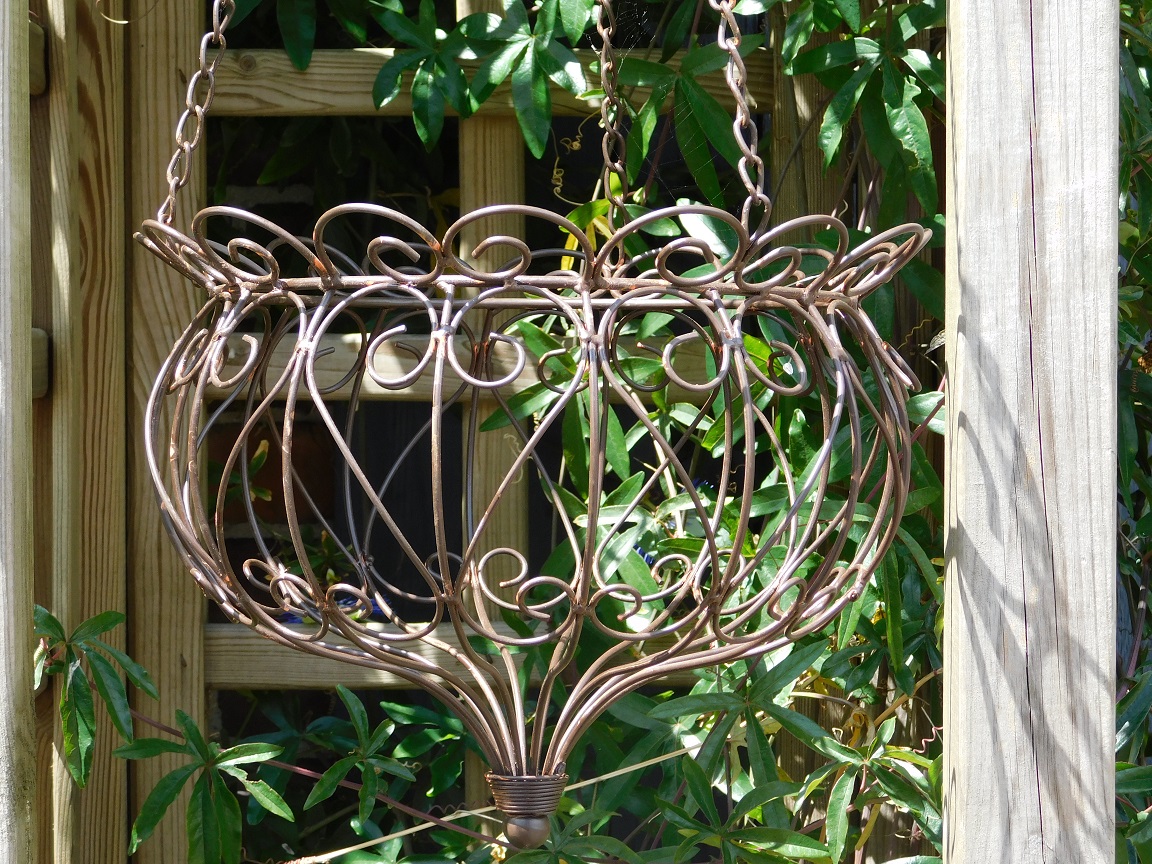 Hanging basket with wall hook - dark brown with rust - vintage look