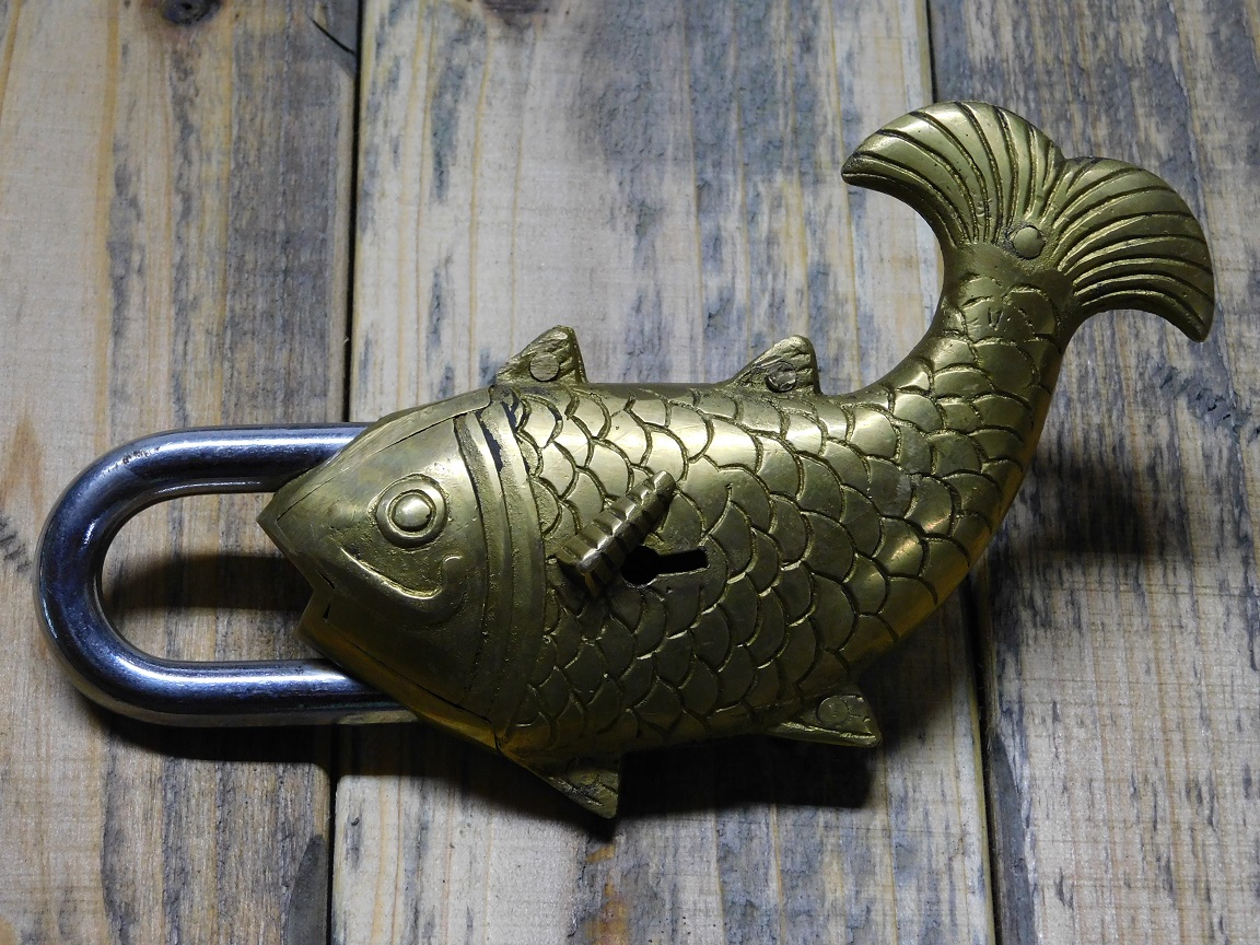 Padlock Fish Design - Brass - Incl. 2 Keys
