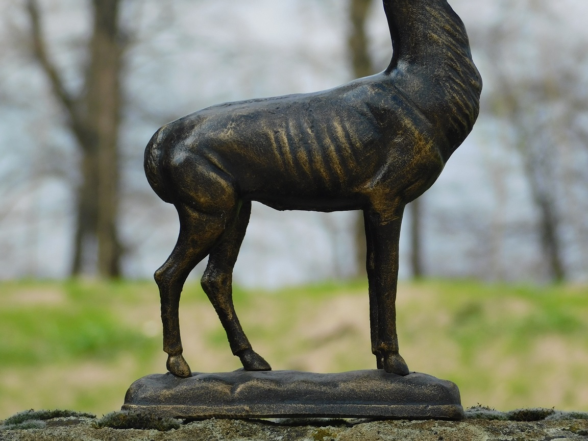 Hert - staand met gewei - brons look - metaal