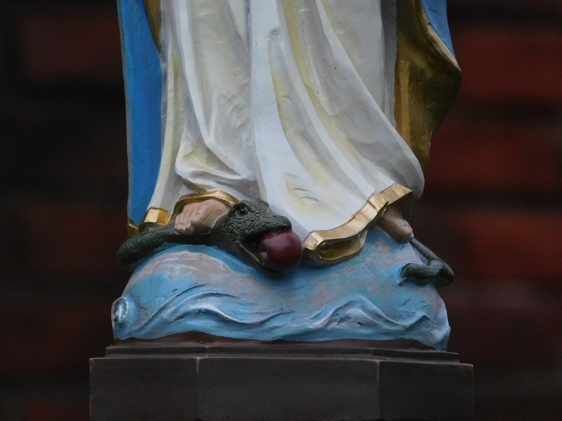 Statue of Holy Mary - polystone - in colour
