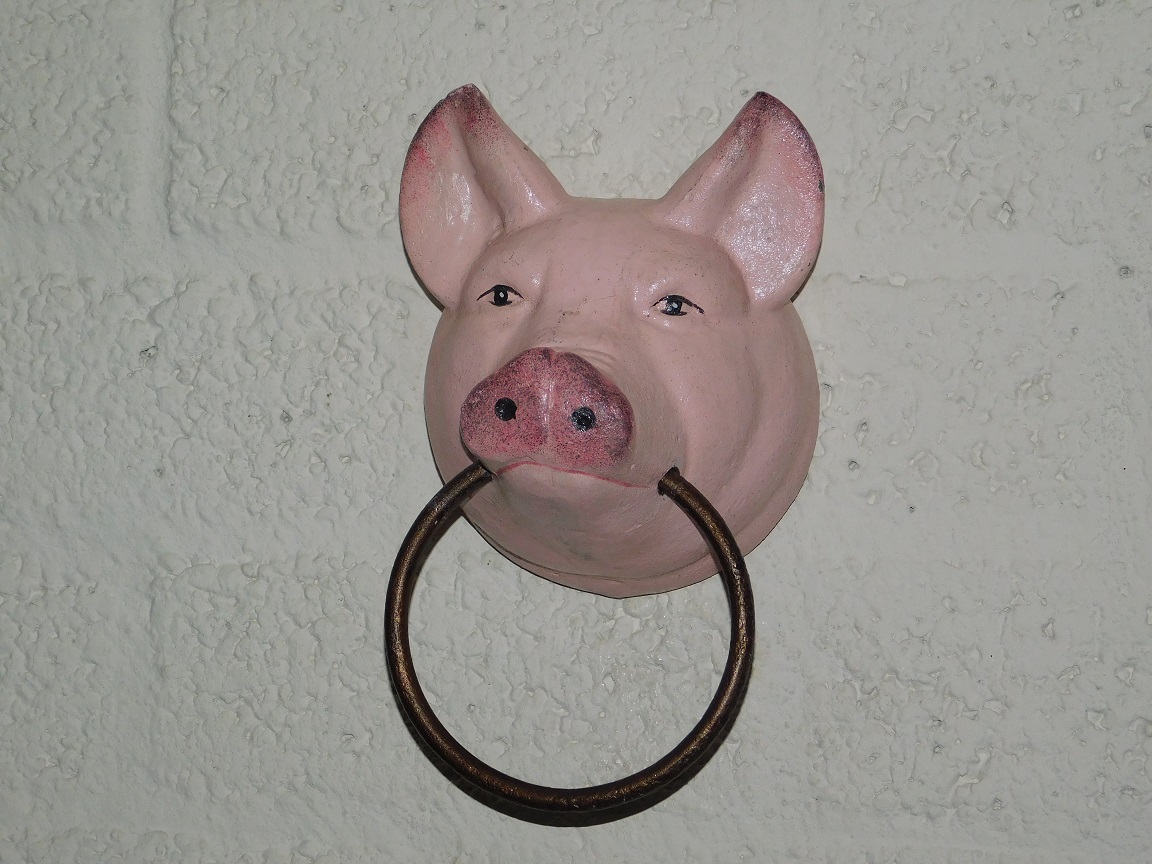 Handdoek ring ''Pig Head'' - varkenskop - gietijzer