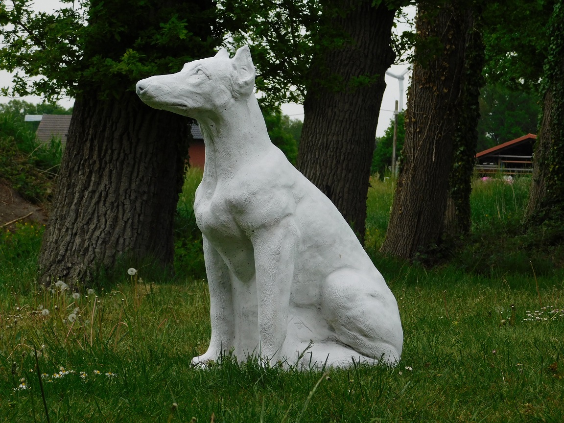 Statue dog XXL - full stone