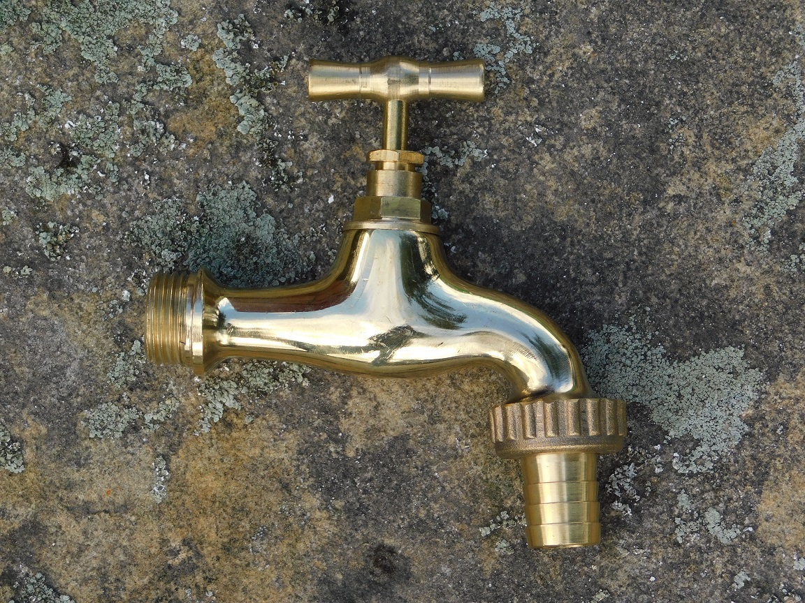 Water tap 1/2 - polished brass - with hose connector