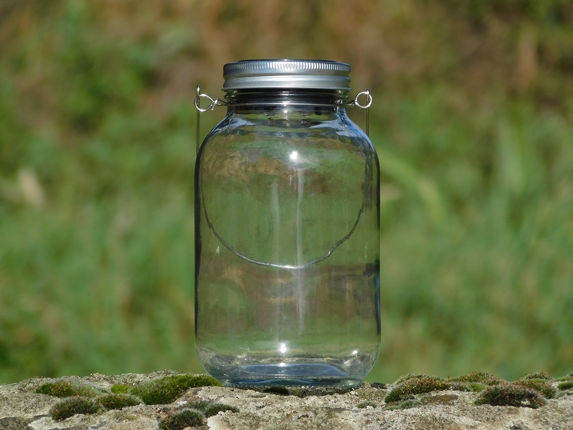 LED solar light in jar
