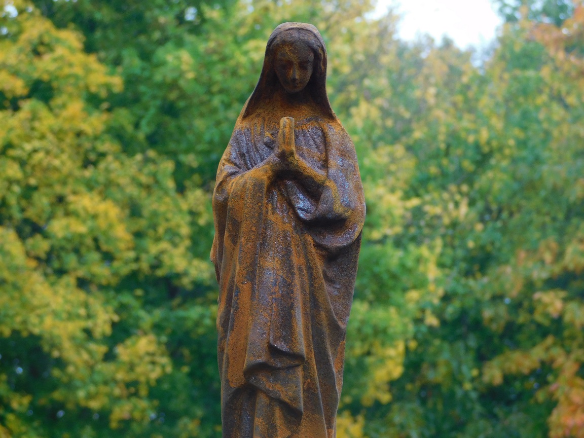 Authentic Mary statue - cast iron rust