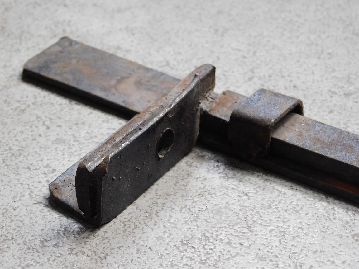 Iron sliding lock M - left - for gates or stable doors - rough, untreated