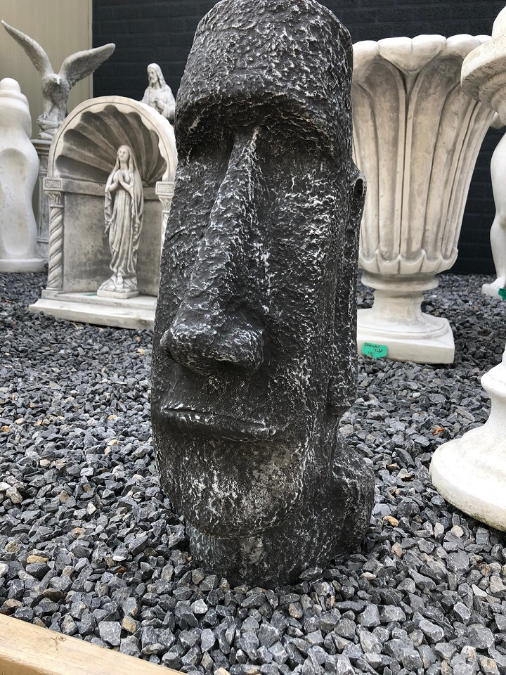 Stenen beeld van ''Moai'', figuur van de paaseilanden