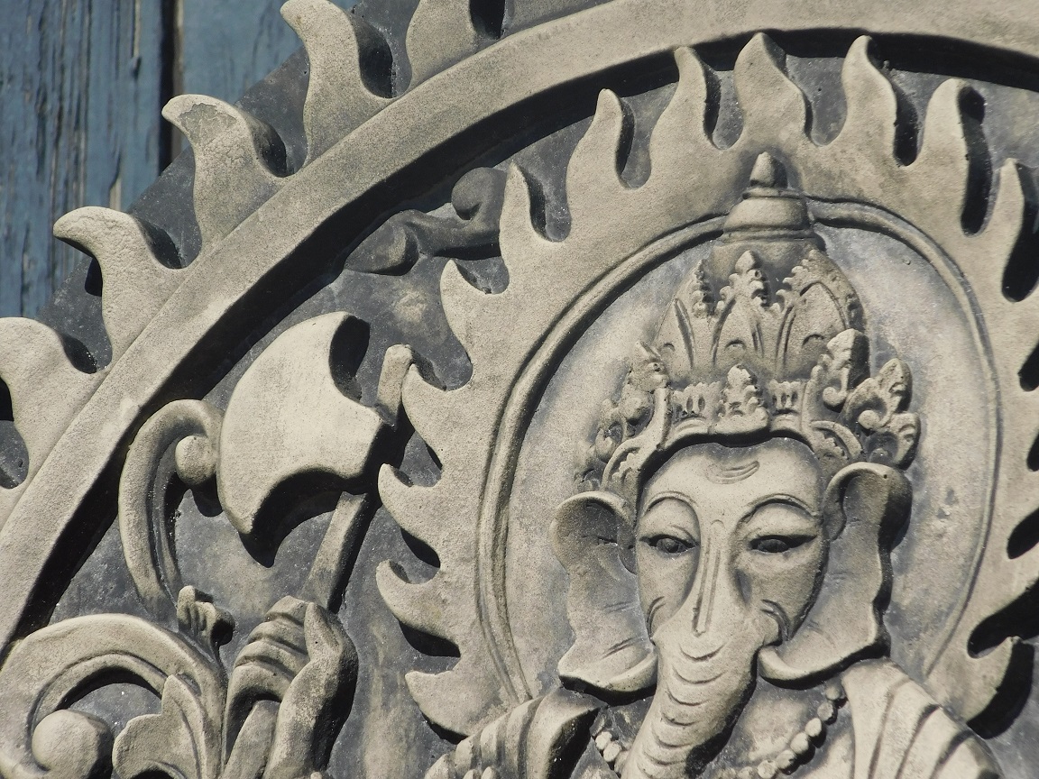 Ornament Ganesha - solid stone - grey with black