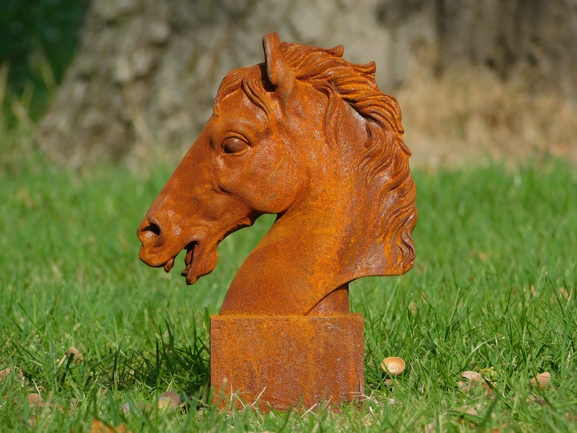 Sculpture horse head - cast iron - rust colour