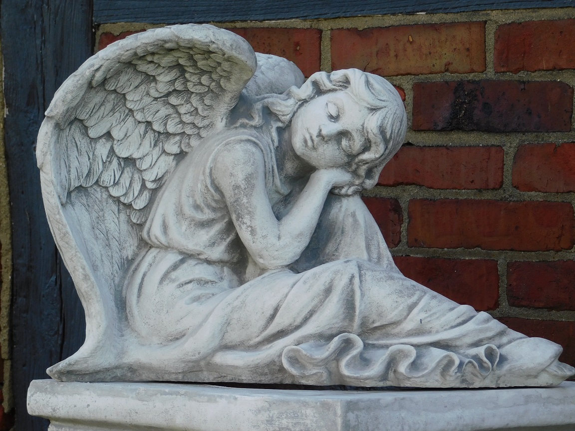 Statue Sleeping Angel - 54 cm - Stone