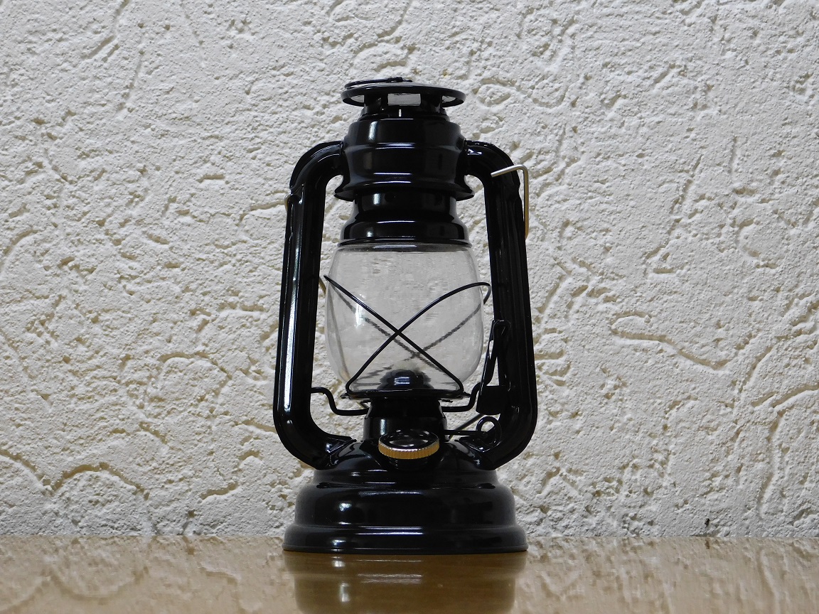Storm lantern - metal - glass - in different colours