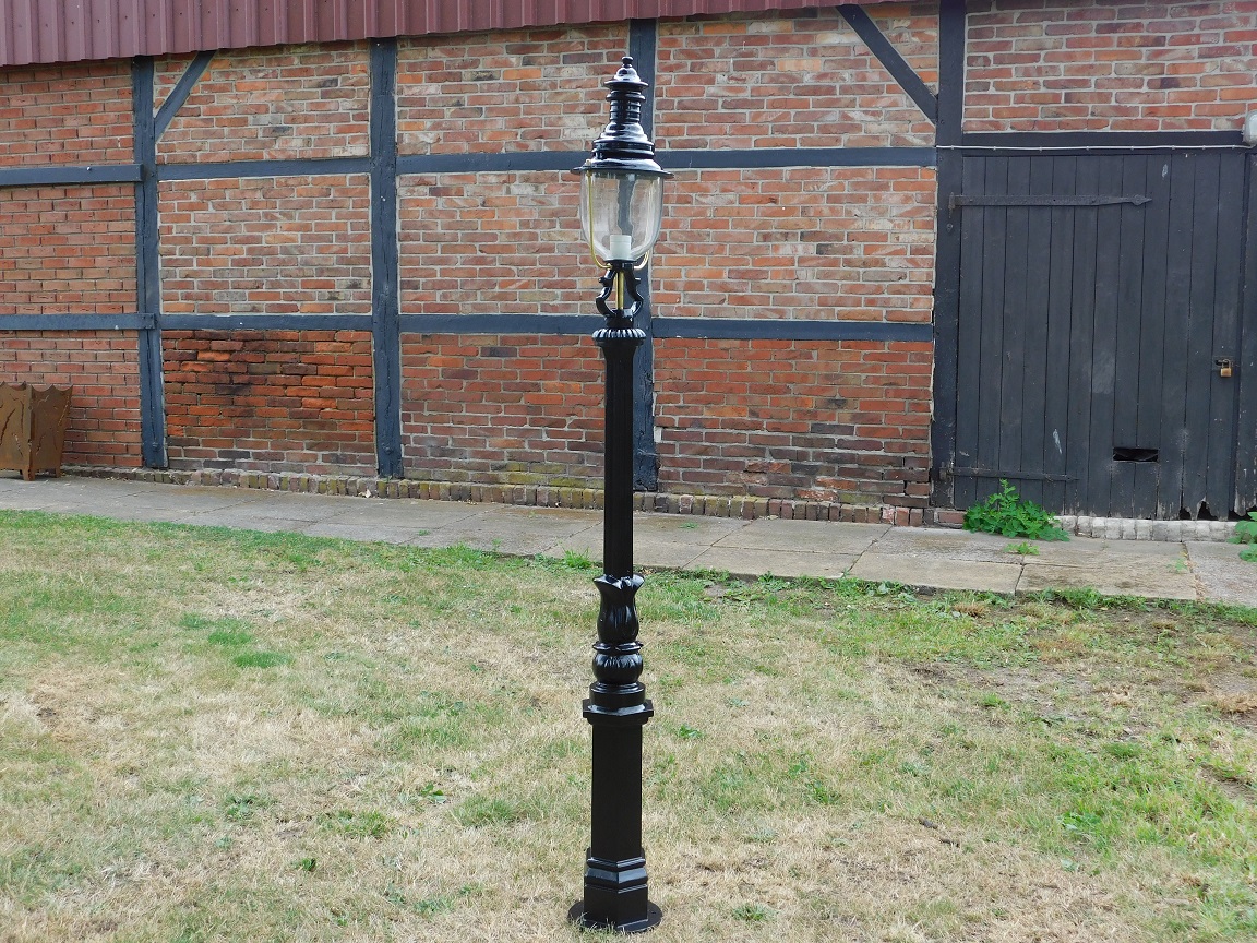 Garden lantern Colmar - black - alu - 190cm