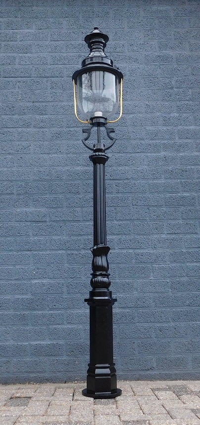 Lantern ''Max'' - outdoor lamp, vertical lantern, black