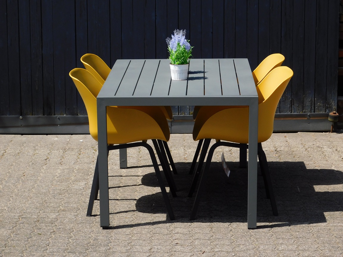 draad picknick dividend Laatste: Tuinset Bogota - 4 kuipstoelen en tafel - HANDGEMAAKT.EU