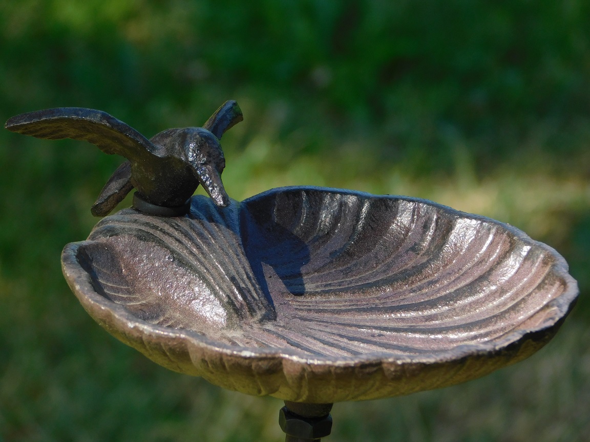Garden Stick Bird Bath - Cast Iron - Incl. Birdie