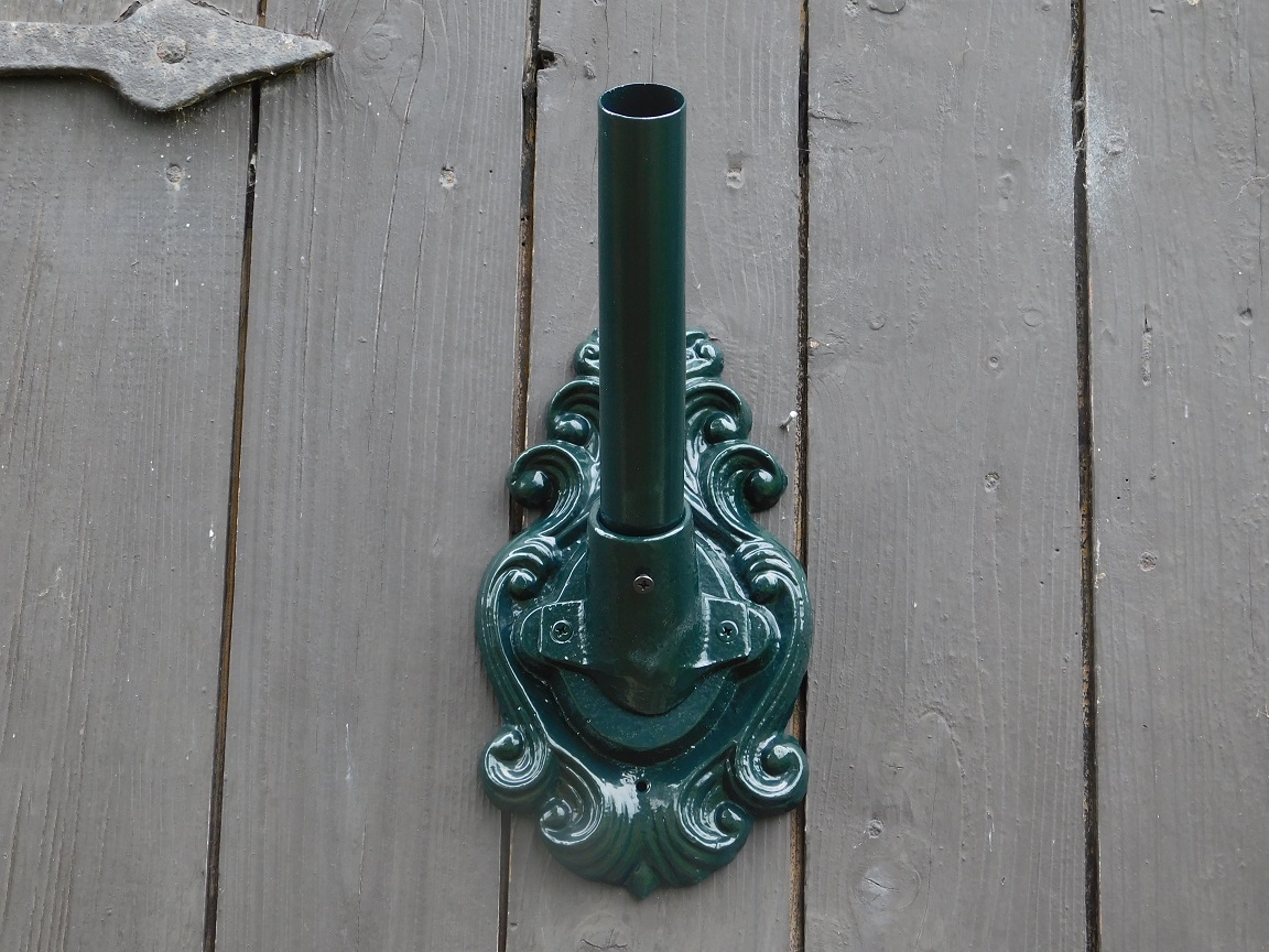 Decorative flagpole holder - alu - dark green
