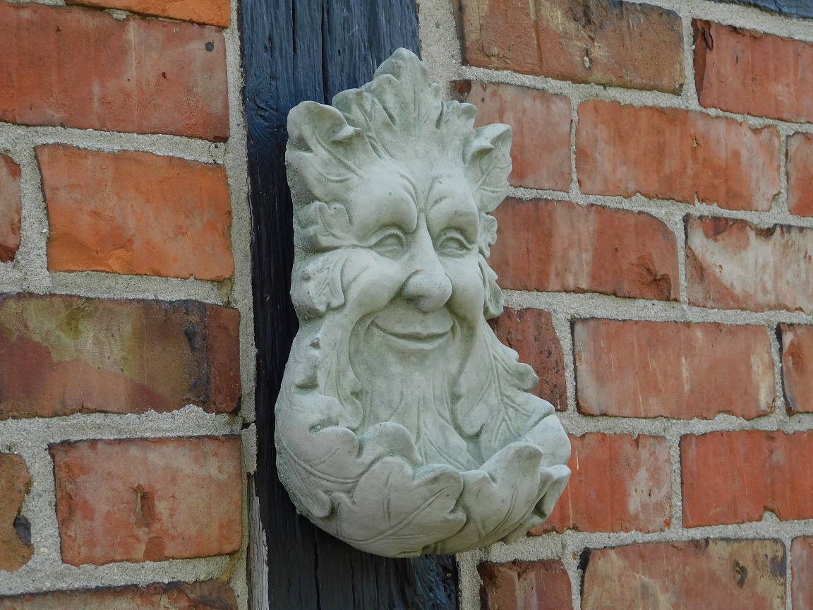 Merry waterman - stone - wall ornament - green finish