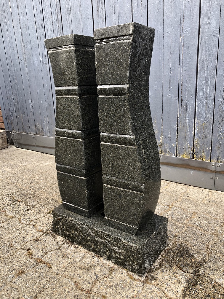 Granite black-grey watercourse, ornament, double standing, pond ornament, water step last one!.