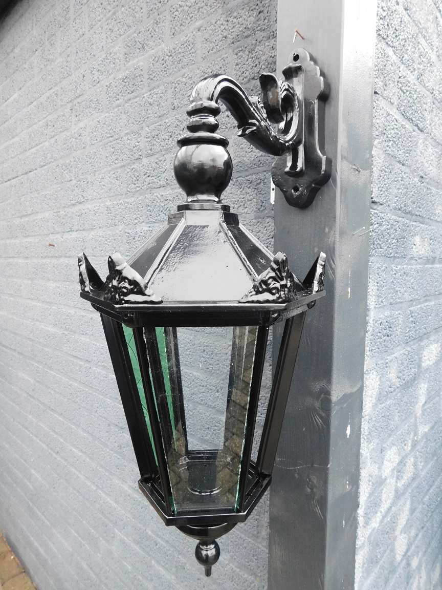 Outdoor lamp Shop - black - ceramic fitting and glass
