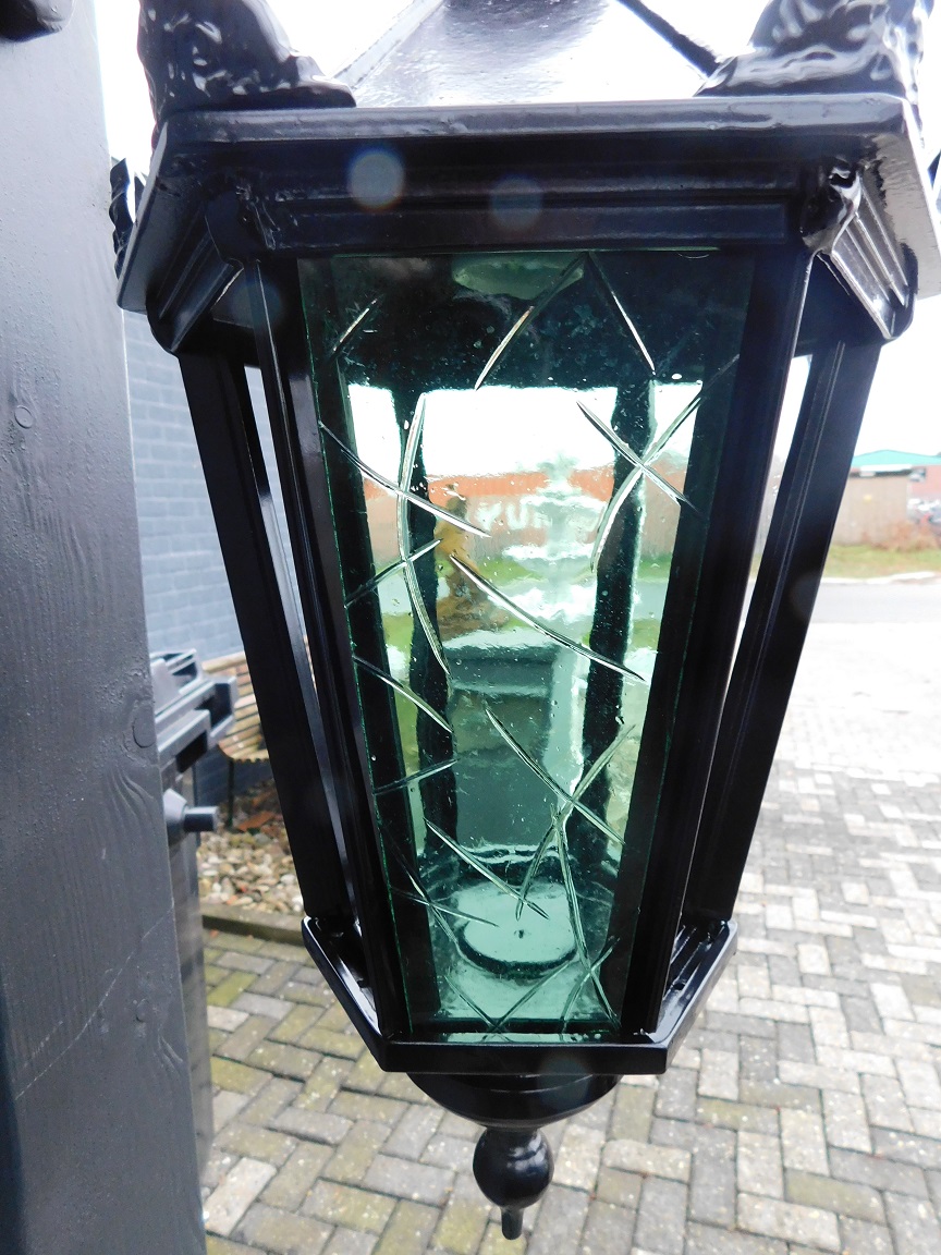 Outdoor lamp Shop - black - ceramic fitting and glass