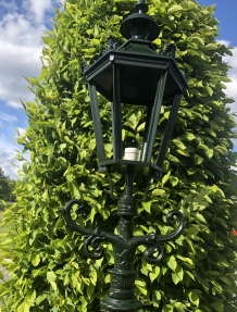 Buitenlamp, lantaarn Amsterdam met keramische fitting en glas, gegoten aluminium groen, 320 cm.