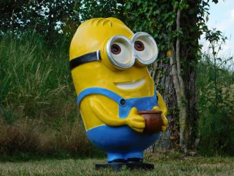 Beeld Minion XL – 77 x 40 cm – Polystone