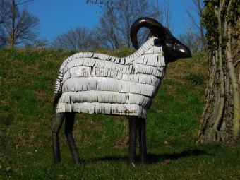 Image Sheep - 90 x 95 cm - Handmade from Metal