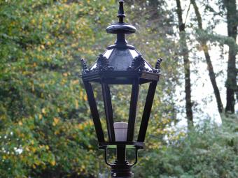 Classic Outdoor Lamp Black - 63 cm - Shade with Crowns on a Hexagonal Base - Aluminum