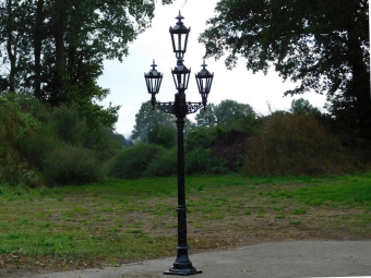 Classic Lamppost XL with 4 Shades – 315 cm - Black – Aluminium – Ornate Garden Lamp