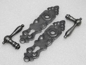 Türbeschlagset – Türgriffe Cambridge + Türschilder Royale PZ 92 – Gusseisen, verzinkt