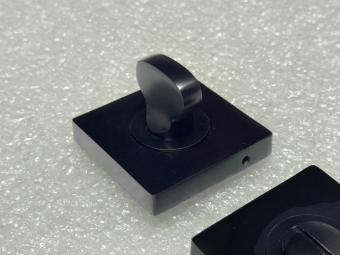 WC slot - mat zwarte sluiting - aluminium slot op rozet