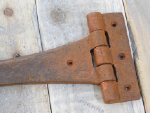 Set scharnieren met band, rustiek smeedijzer, 2 antieke scharnieren voor b.v. kisten, lange smeedstukken