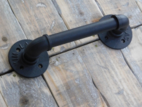 Beautiful industrial door handle, iron black modern, very nice.