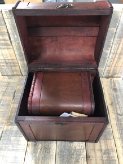 Beautiful set of 3 colonial wooden boxes with beautiful fittings, storage box.