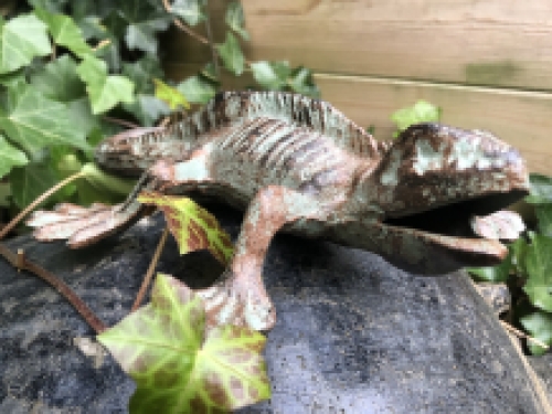 Eidechse, Gecko, Gusseisen grün-braun, schöne Statue.