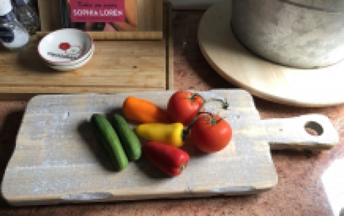 Wooden cutting board/tray - handmade, rustic Dutch wood.