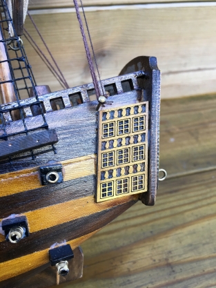 Wereld bekend oorlogschip, HMS VICTORY, geheel handgemaakt.